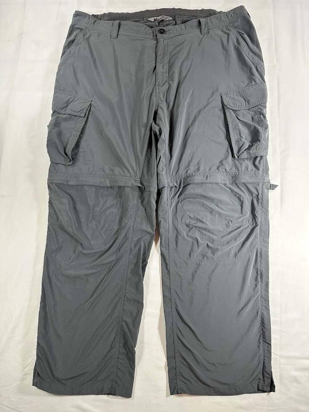 REI Co-op Men's Convertible Cargo Hiking Pants Gray Size XXL x 30L